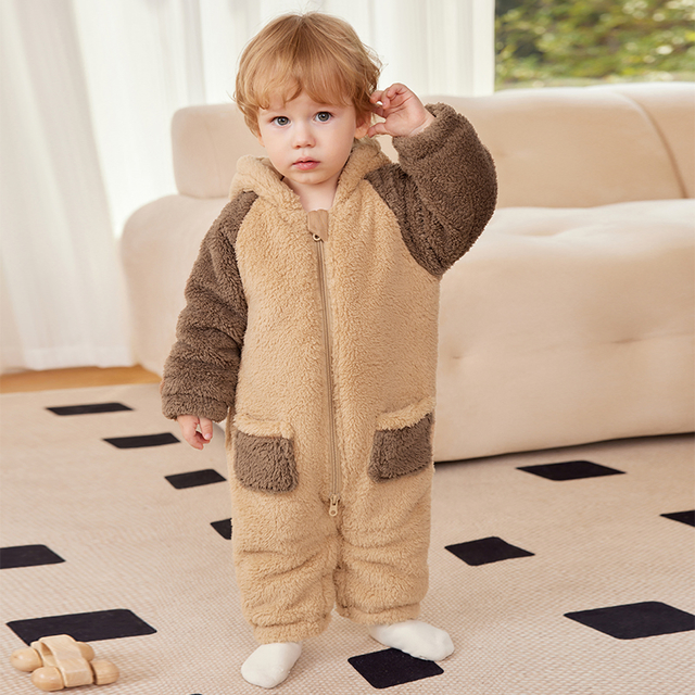Eco-Friendly Breathable Baby Romper with Zipper Closure for Winter Comfort